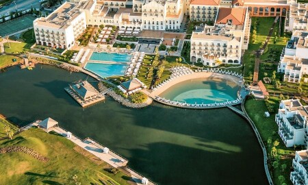 Blue & Green Lake Spa Resort